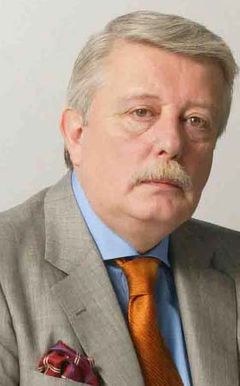 Aziz Üstel