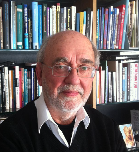 Cees J Hamelink