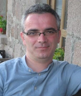 Davut Hut