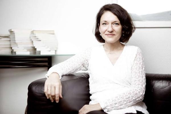 Isabelle Mons