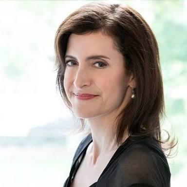 Laura J. Snyder