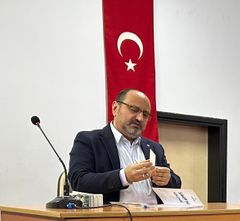 Özgen Öz