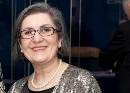 Vesta Sarkhosh Curtis