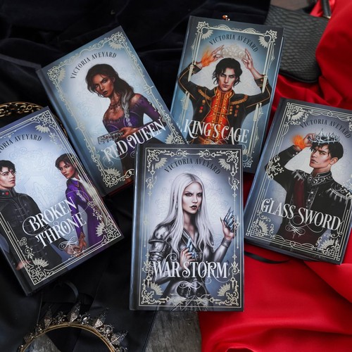 Red Queen Book Box Set